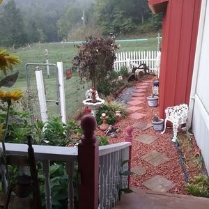 Meet your Posher, Dana